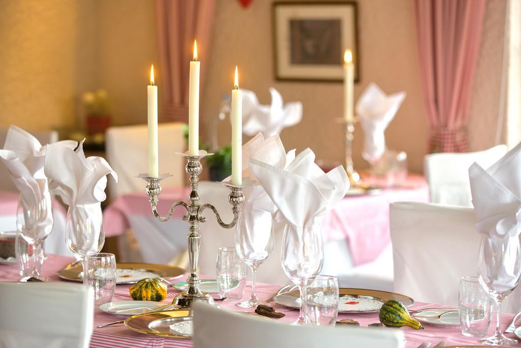 Hotel Restaurant Buerchnerhof Бюрхен Экстерьер фото
